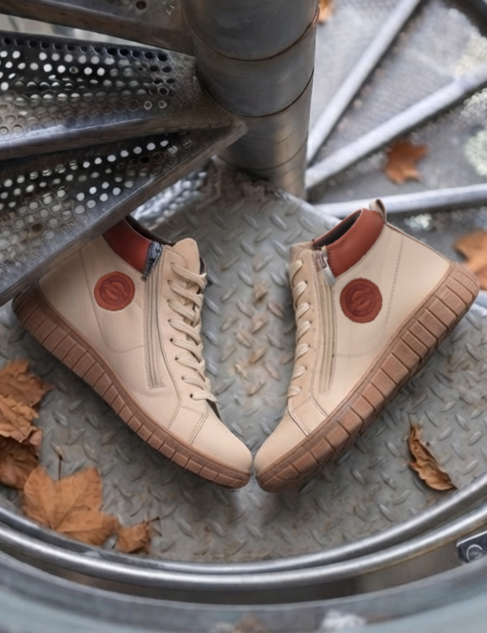 Gemini Schuhe Damen Sneaker beige mit braunen Applikationen